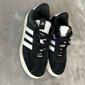 Adidas Women's VL Court 3.0 Sneaker Size 6.5 White & Black